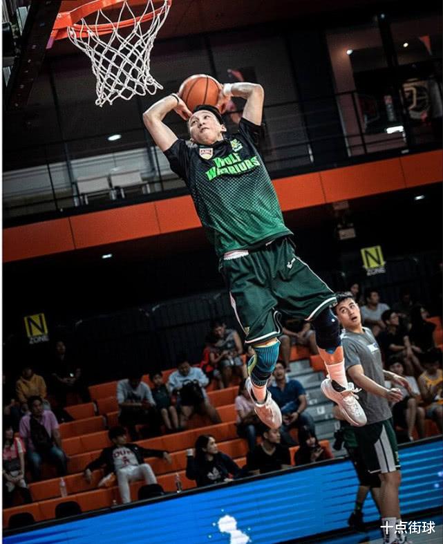 #cba选秀#为打村赛宁可放弃CBA选秀！佛山林书豪打野球一年究竟能挣多少钱？