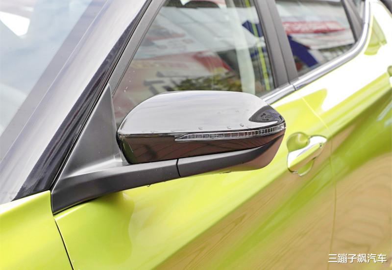「江淮汽车」买不起思域就看它！自带“撩妹”颜值，配国六1.5T，不足6万！