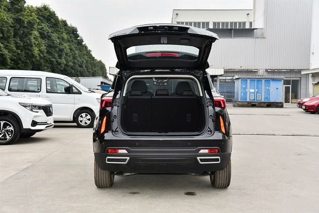 #SUV#6万多就有163马力，标配独悬+LED大灯，这款SUV真的不敢买？