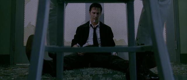 康斯坦丁|一部从头爽到尾的惊悚片，一部从头帅到尾的个人秀