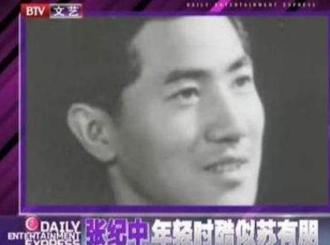 张纪中▲2010年,张纪中总往美国跑,6年后妻子与干儿子夜会3小时画面曝光