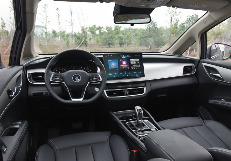 SUV|家里人多，买5座SUV不如买6座MPV方便，这三款空间大还省油