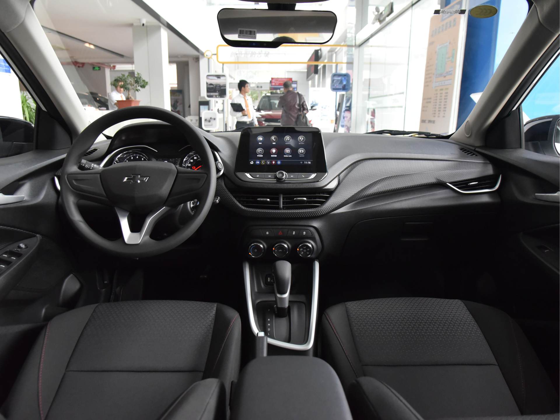 动力|手握10万，真别看飞度2020款了，这台合资车轴距2.6米，动力更好