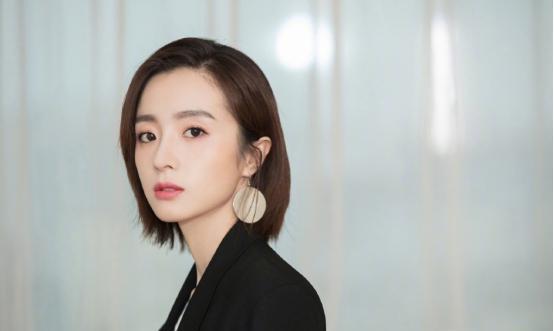 胡冰卿@恋情曝光、分手都没有水花,号称“唐人一姐”的她怎么这么糊?