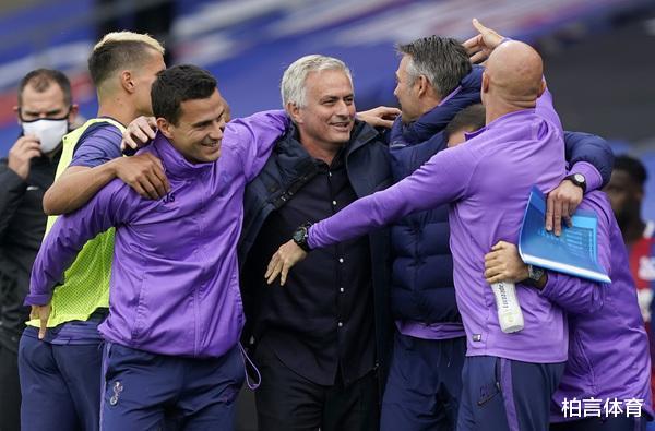 穆里尼奥|1-1！凌晨1点穆帅拿到遮羞布，英超爱徒直接送欧联门票