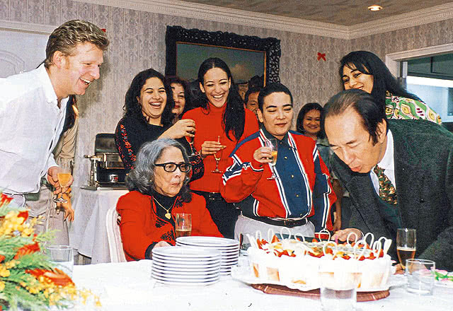 赌王▲赌王墓地价格曝光,家族墓园风水奇佳,保证奚梦瑶儿子名气权力财富显赫一时