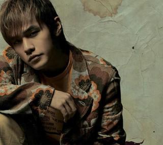 周杰伦|他曾遭刘德华嫌弃,张惠妹直接拒绝他,如今他却成乐坛风云人物