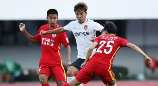 【冲超】大冷门!中甲球队热身赛4球击溃中超豪强,未来或成冲超第一热门