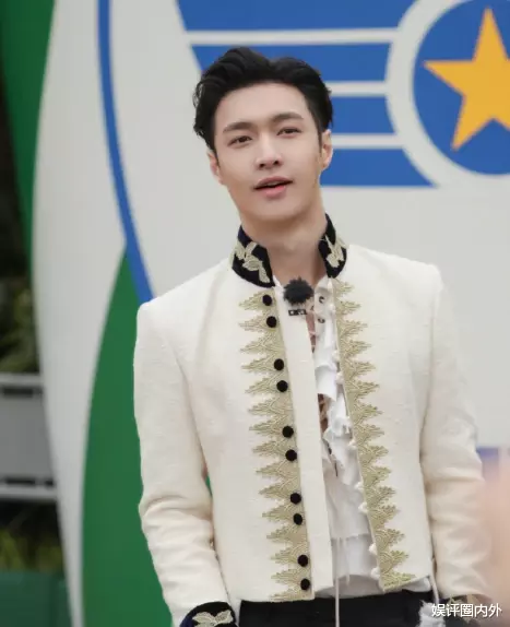 #张艺兴#张艺兴被迫无奈退出《极限挑战》，工作室发文回应原因，节目组晒合照纪念