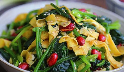 「菠菜」夏天,全家人最爱这道菜,清爽脆口,营养丰富,每天一大盘都吃光