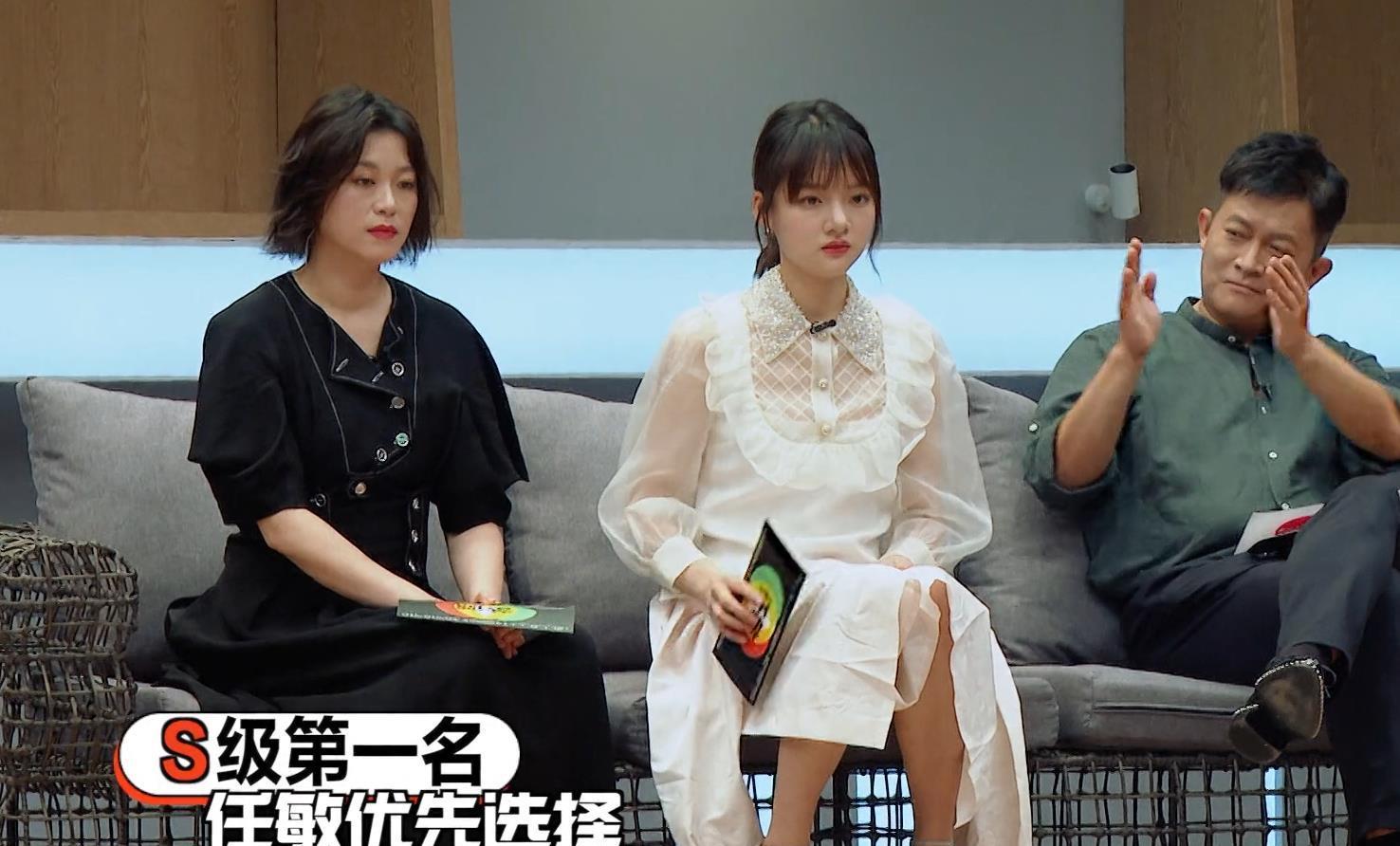 张大大|张大大被批评演的像小偷，注意赵薇瞬间表情，郭敬明捂耳朵不敢听