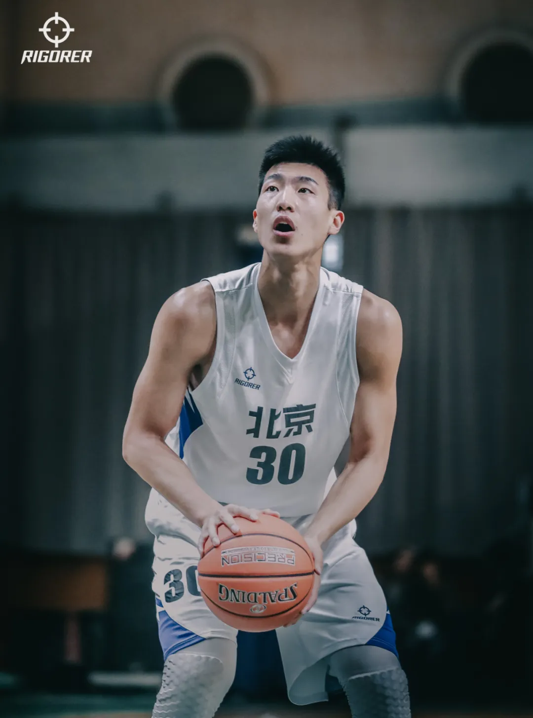 「扣篮」隔扣CBA球员，他是CUBA字母哥！曾在阿隆戈登面前秀扣篮