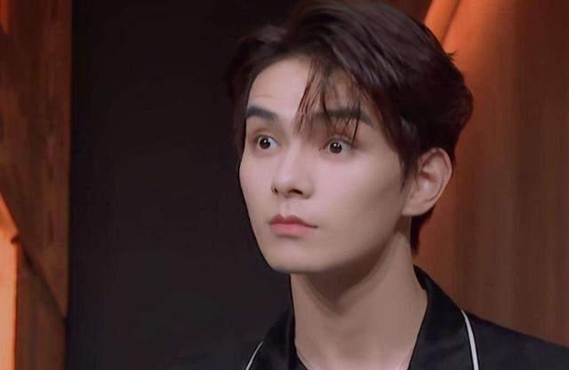 演唱会|UNINE解散演唱会惨淡，现场只有200人，和百分九差距大