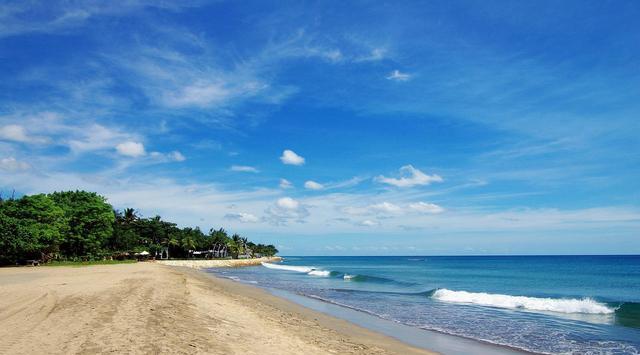 价值20亿的鬼城：配套齐全灯火通宵，一人独占几十套房子！