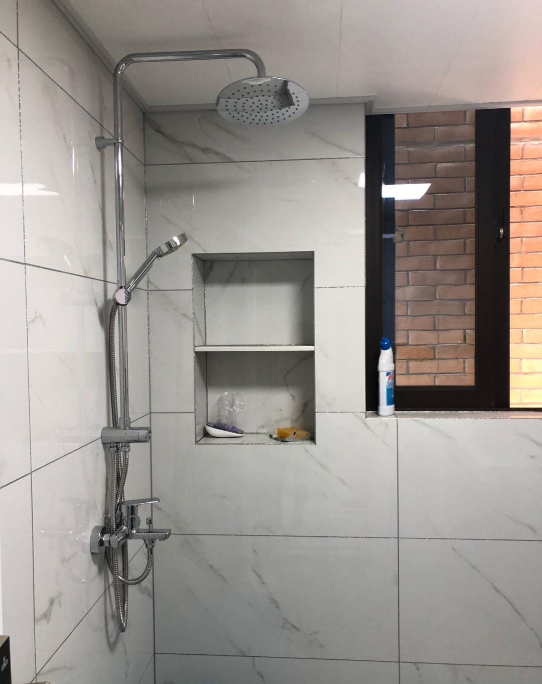 设计师|花了一年终于完工,没请设计师,石膏线条做电视墙还不错,晒晒!