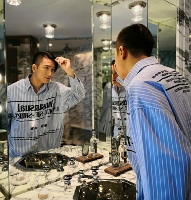 马国明|马国明官宣婚讯，一起走进马国明在香港的家，卧室竟然都是玩偶