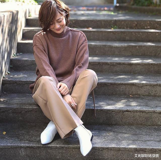 穿衣搭配|看过2位日本女人的时尚穿搭,发现50岁女性的穿衣智慧,值得上班族借鉴