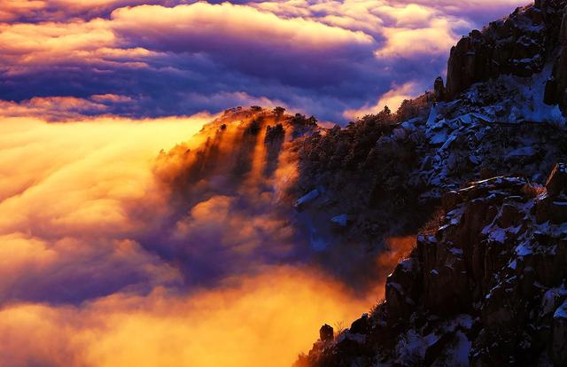 武当山|我国年收入52亿的名山,是泰山的4倍,门票上百元游客依旧买账