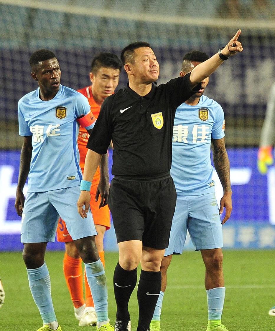 中国足协|足协对鲁能服软了？裁判报告未提任何犯规，葫芦里到底卖什么药