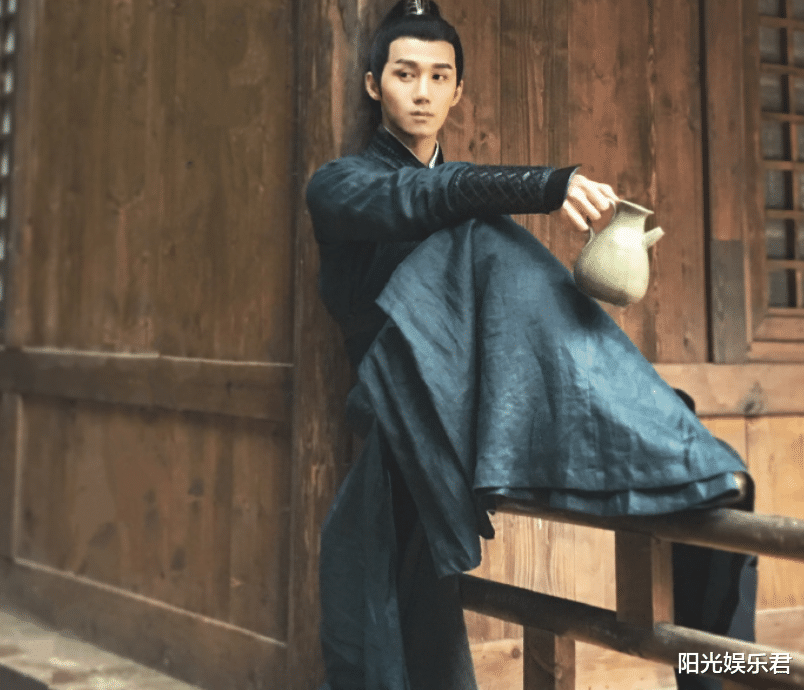 [白梦妍]又一精良古装剧来袭，白鹿出演女主不算啥，男主还是老搭档！