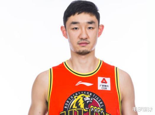 杜锋|2米09神射打疯了，14中9砍27+5！他或能帮杜锋解大难题