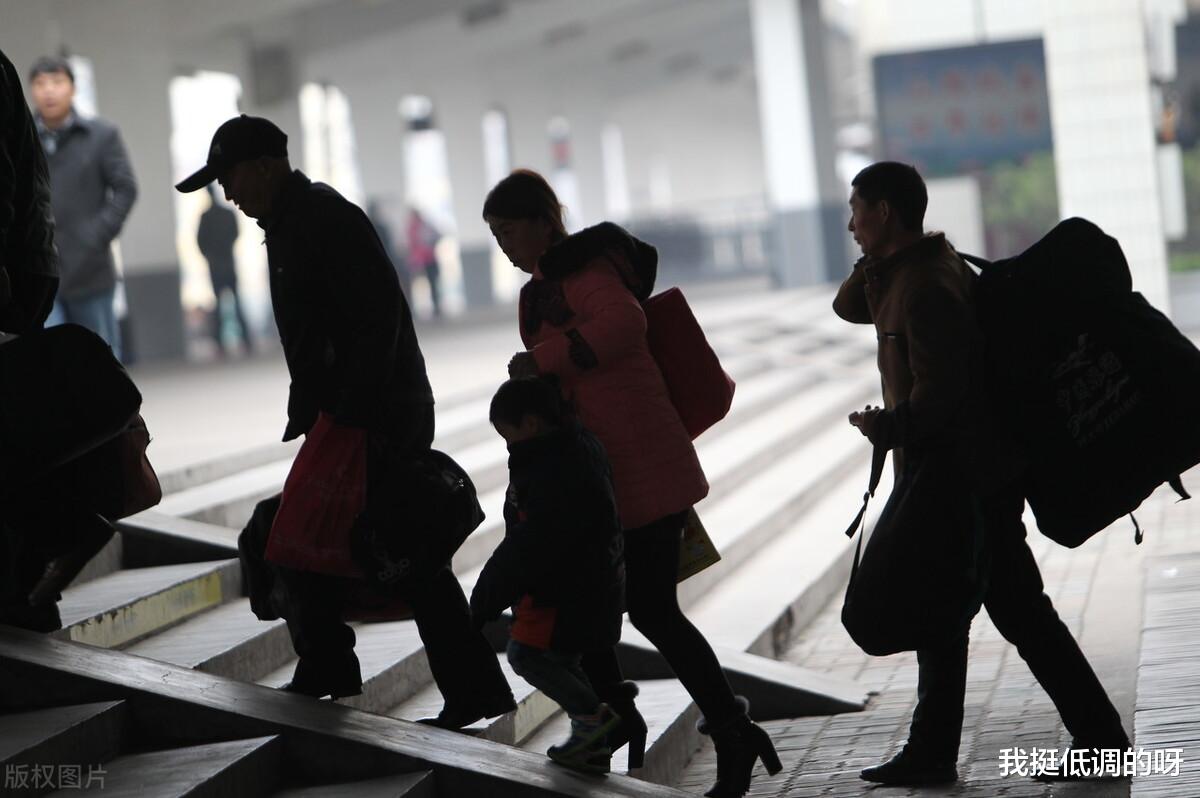 大学|高考只有200分，还有复读的必要吗？