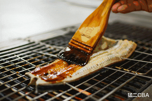 鳗鱼饭|在日本，一流的鳗鱼饭是什么样的？