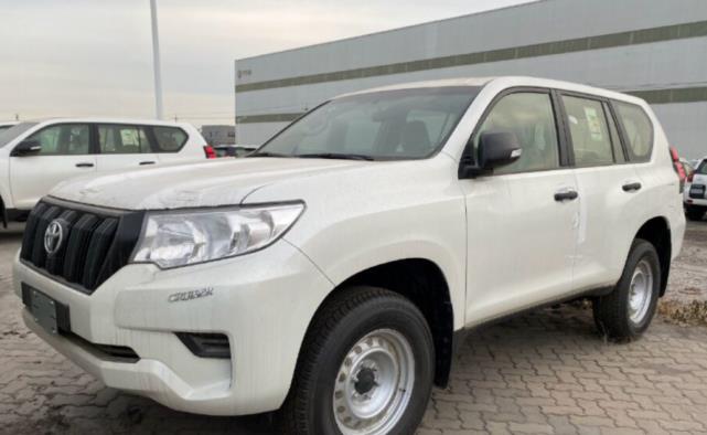 丰田普拉多|大批入门版丰田霸道亮相！2.8T动力+四驱，预售40万比帕杰罗霸气