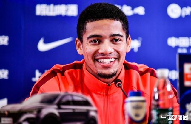 江苏苏宁|恒大PK苏宁首发曝光:卡帅换3位置,2大王牌外援领衔,韦世豪冲锋