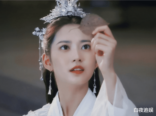 陈钰琪|陈钰琪终于把自己吃胖了,脱离80斤纸片身材,网友却说更好看了
