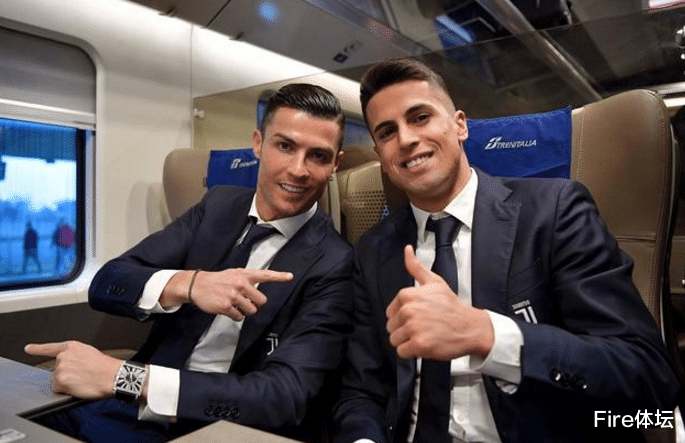 |曼城4-0改造一人！26岁边卫完美转型，瓜帅重夺欧冠寄希望于他