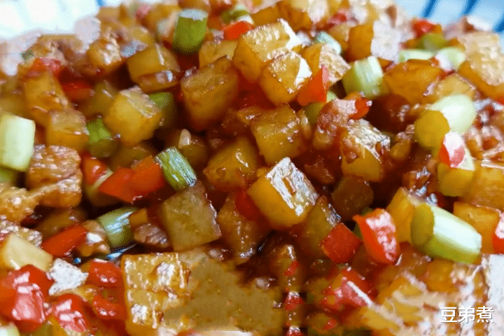 「土豆」5月宁可不吃肉也要吃它，做法简单，好吃入味不油腻，家人爱吃