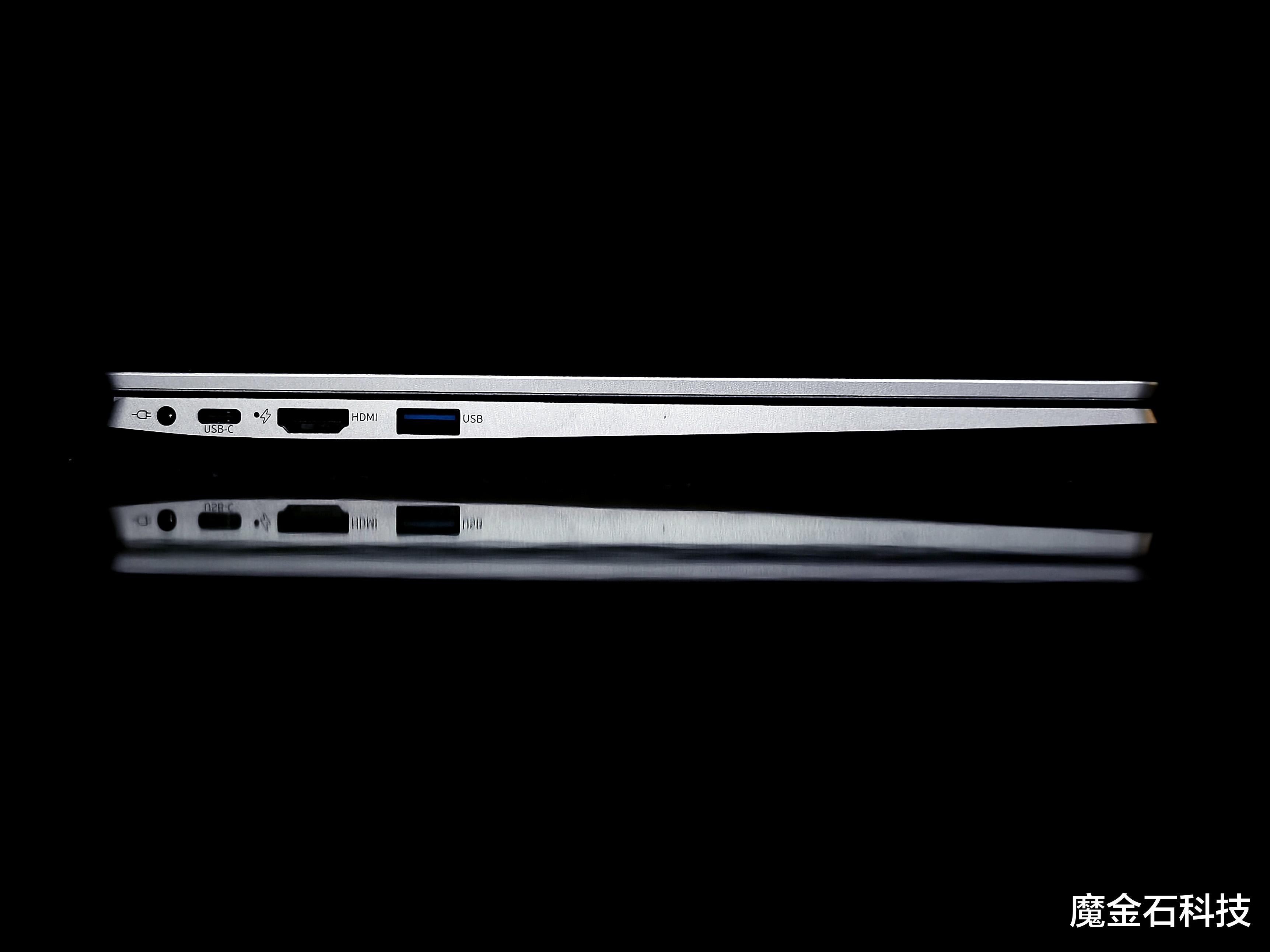 酷比魔方|2999元买i7处理器+独立显卡，酷比魔方i7Book评测