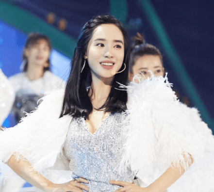 万茜|《浪姐》冲浪榜再度更新了！万茜仅屈居第四，网友票选出来的榜首亮了