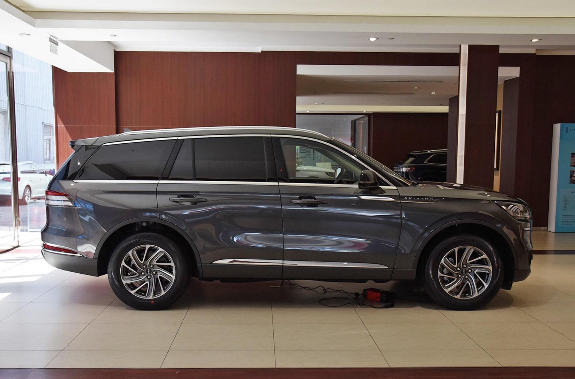 豪车|“平民级”豪华SUV，标配5层隔音墙+V6发动机，比奥迪Q7便宜18万