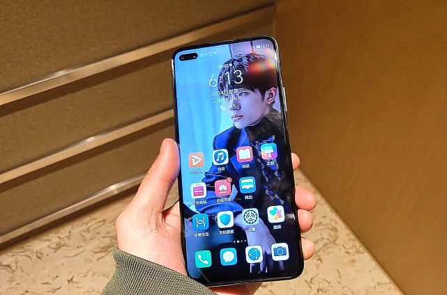 华为Nova■跌至1799，麒麟990+双挖孔屏，不再保值后变成了性价比手机！