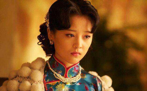 杨森|此军阀睡觉有个奇葩癖好,搞得姨太太们每晚都不能睡觉,手指发软