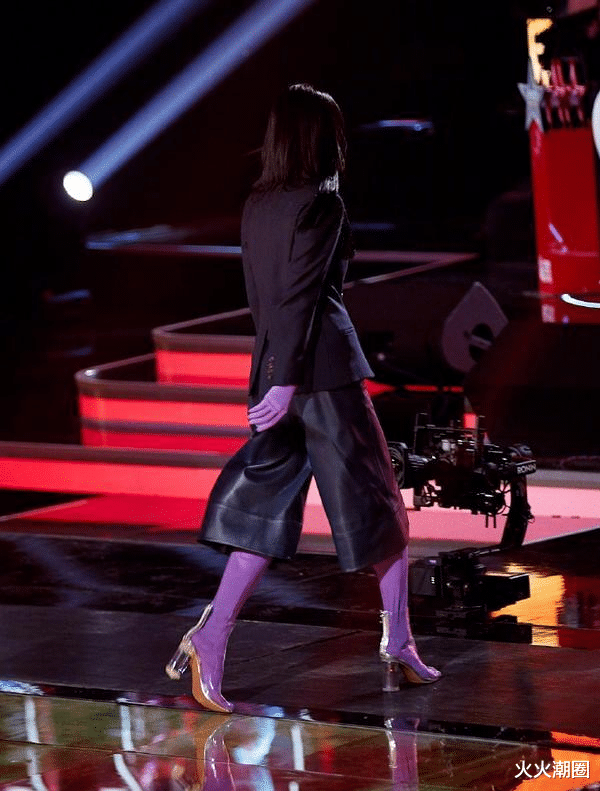 胡歌|胡歌“示爱”被认领，杨幂发文感悟爱情，十年前明星好有“人味”