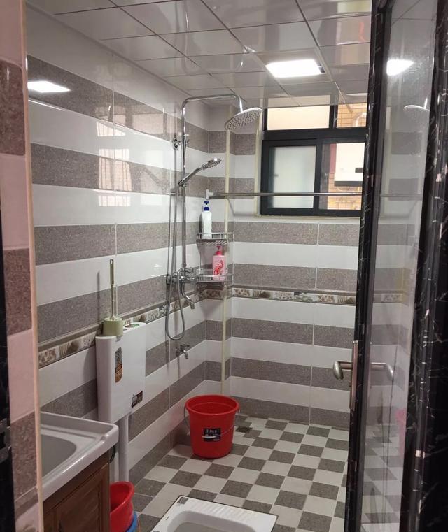 |农村来的表哥，硬生生把小区房装成了农村房，这效果果真不懂欣赏