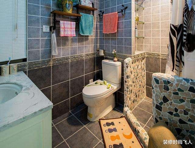 ：越来越多人卫生间不做淋浴房，他们都这样设计，省钱好用还不占地