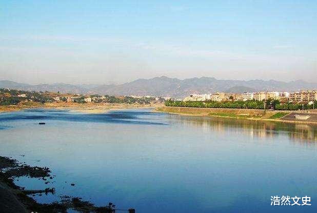 汉江：这是一条傲娇的江：以“汉”命名，古书中与长江、黄河平起平坐