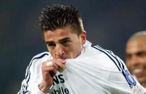 皇家马德里@他曾是皇马的天才!700球打破劳尔的纪录者,33岁的他却终成废材