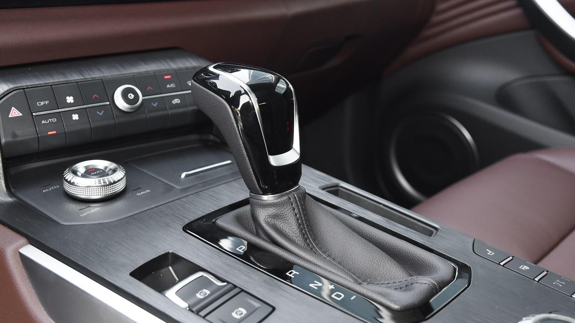 SUV|这国产高端SUV可惜了，起步340匹马力，6.5秒破百，油耗仅2.3L