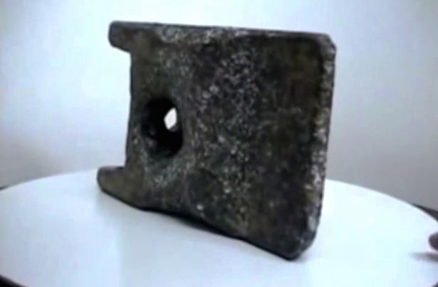 外星人|非洲工地发现外星人金属残片？经鉴定距今25万年