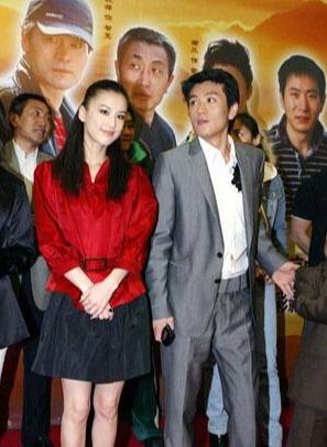 黄圣依|无名无分8年连生2个儿子, 嫁入豪门每年2亿零花钱的黄圣依\翻车\了