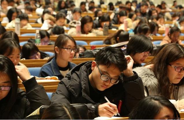 [考研]初试成绩很高，考研复试被刷的人，都有这些共同点