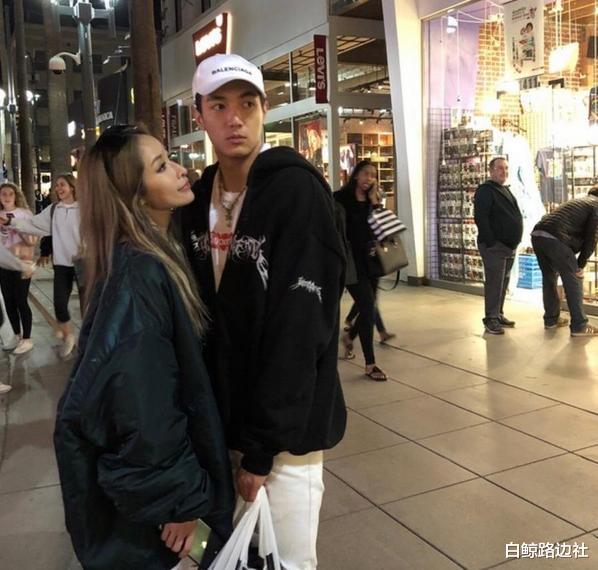 林俊杰|萧亚轩把男友当儿子来养！逼着学表演舞蹈钢琴，黄皓竟为此累吐血