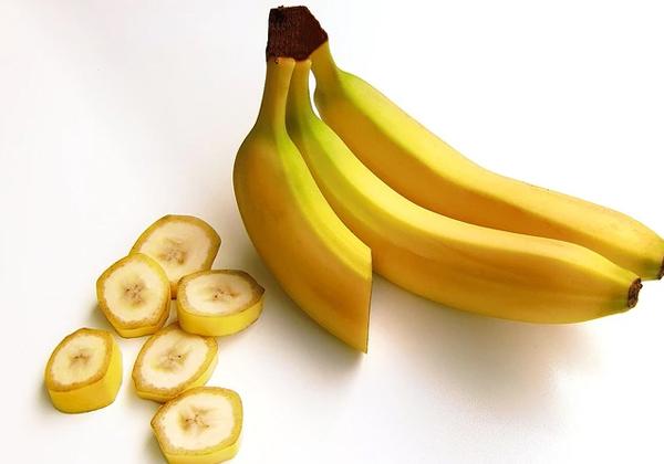 「肝脏」常吃香蕉,身体可获哪些好处?哪个时间段吃香蕉最合适?