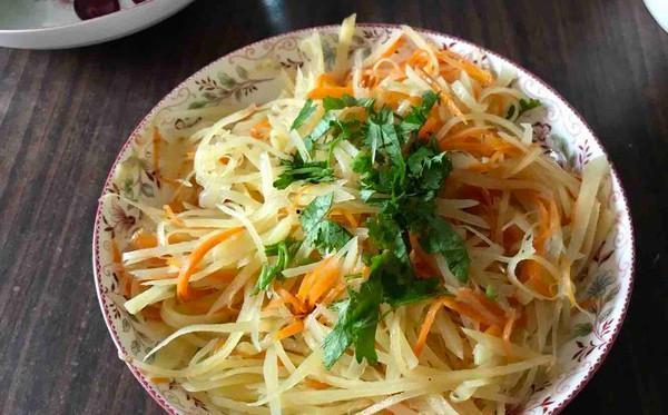 胡萝卜|最伤肝的,不是抽烟喝酒,是这件不起眼的小事,很多人每天都做