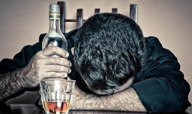 [睡眠]男性若不想吃“绝精”的苦，不妨多做这三件事，或能让你精力百倍